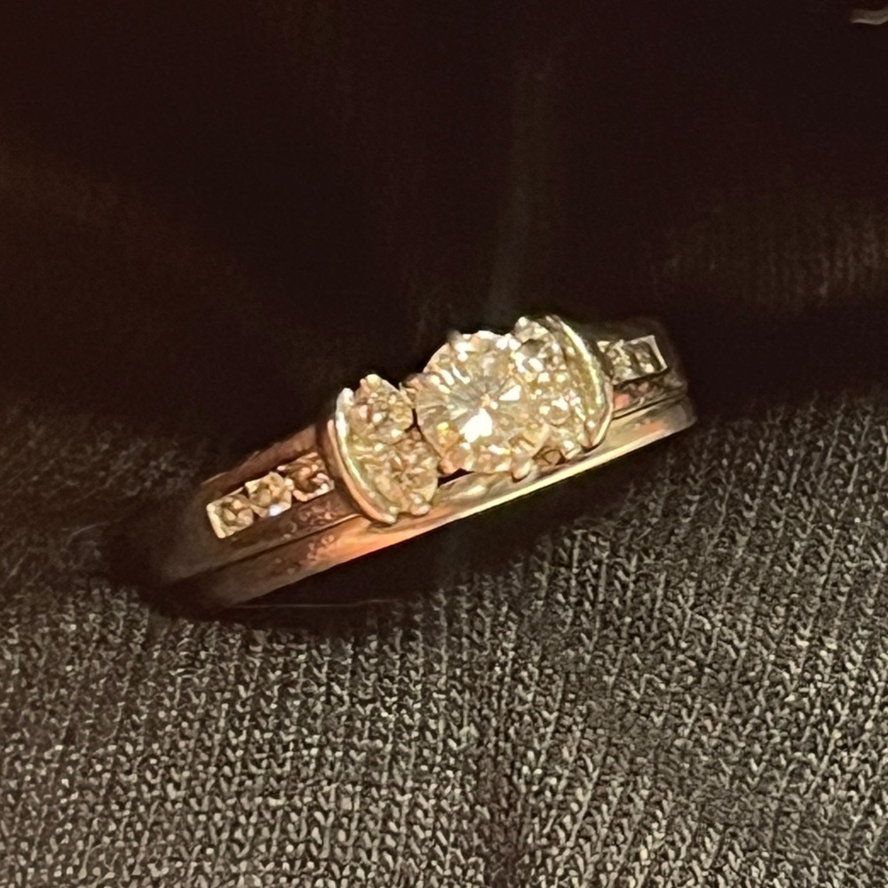 Gorgeous Wedding set/engagement Ring